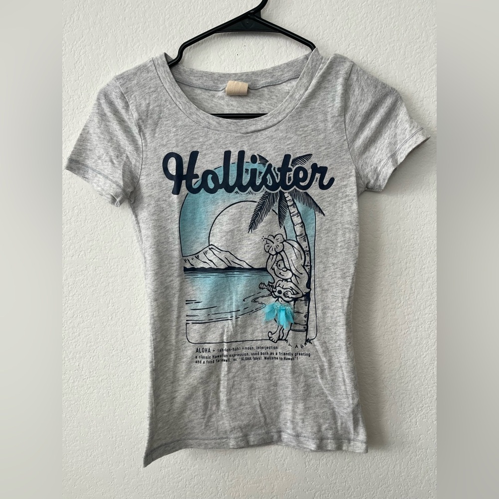Vintage Hollister Abercrombie and Fitch Graphie Tee Hula Girl Size XS